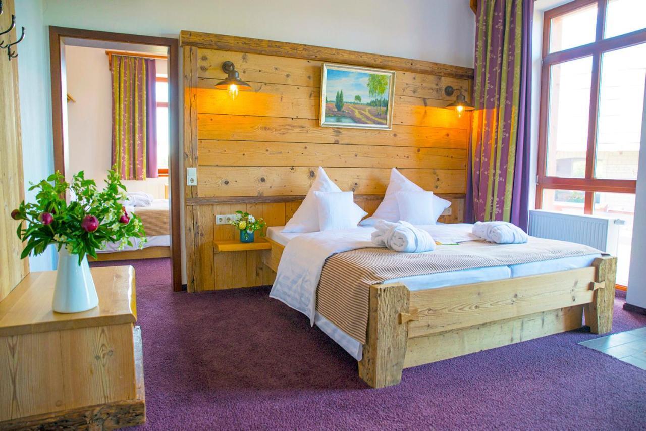 Golchener Hof Hotel Room photo