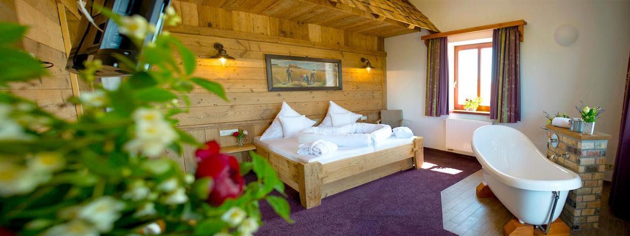 Golchener Hof Hotel Room photo
